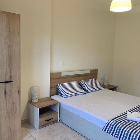 Irina Apartment Afitos Bagian luar foto